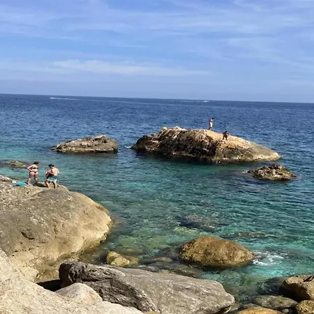 度假居 In Estartit Near & Pool